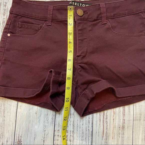Tinseltown Burgundy Shorts. Size 5. EUC - Picture 3 of 8